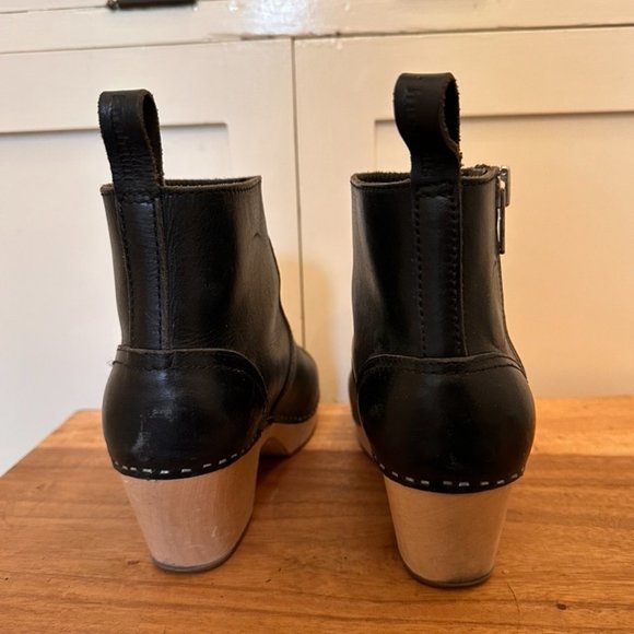 Swedish Hasbeens Black Ankle Boots - Picture 3 of 5